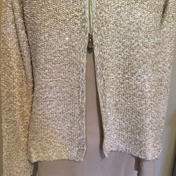 Zipper back sweater - Picture 3 of 4